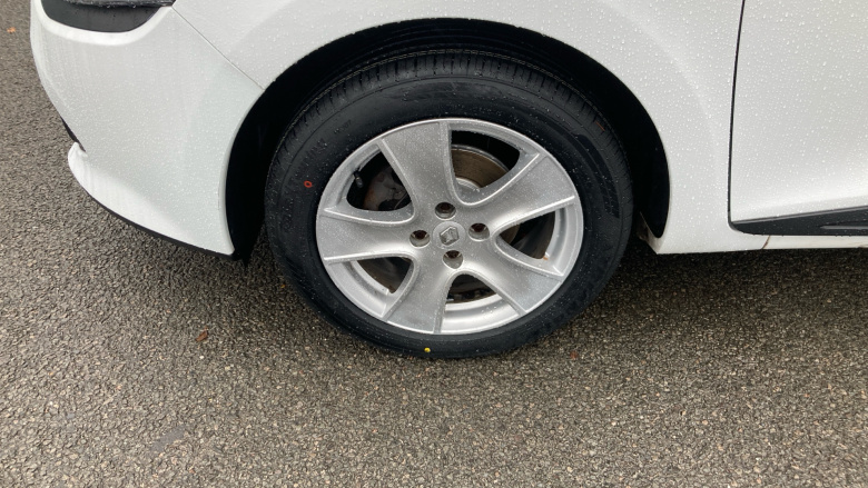 Renault Clio 0.9 TCE 90 Play 5dr Petrol Hatchback